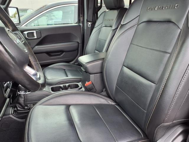 2020 Jeep Gladiator Overland photo 3