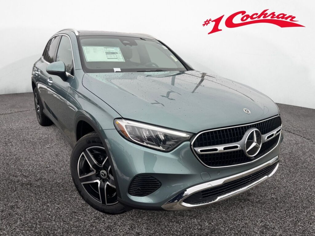 2026 Mercedes-Benz GLC Base's photo
