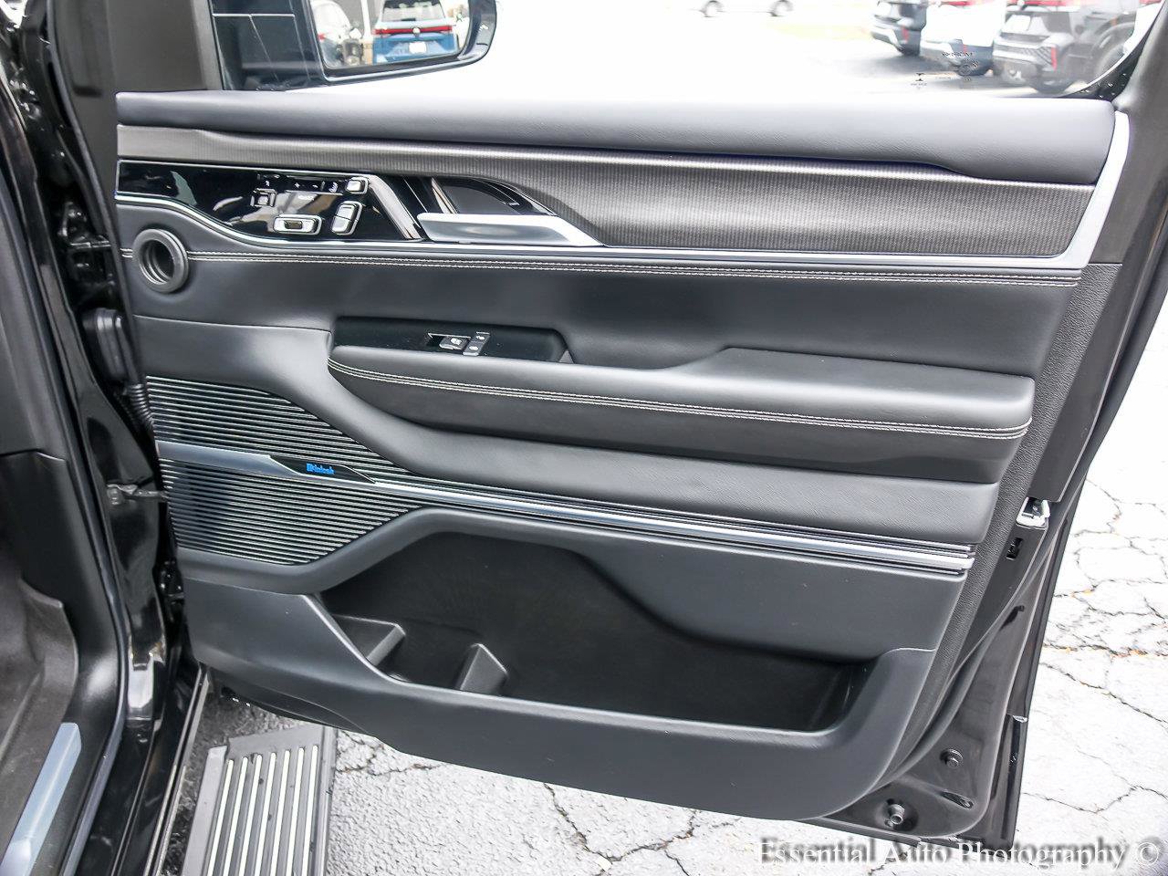 2023 JEEP GRAND WAGONEER - Image 29