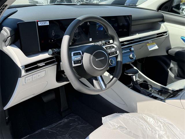 2026 Hyundai Tucson SEL photo 2