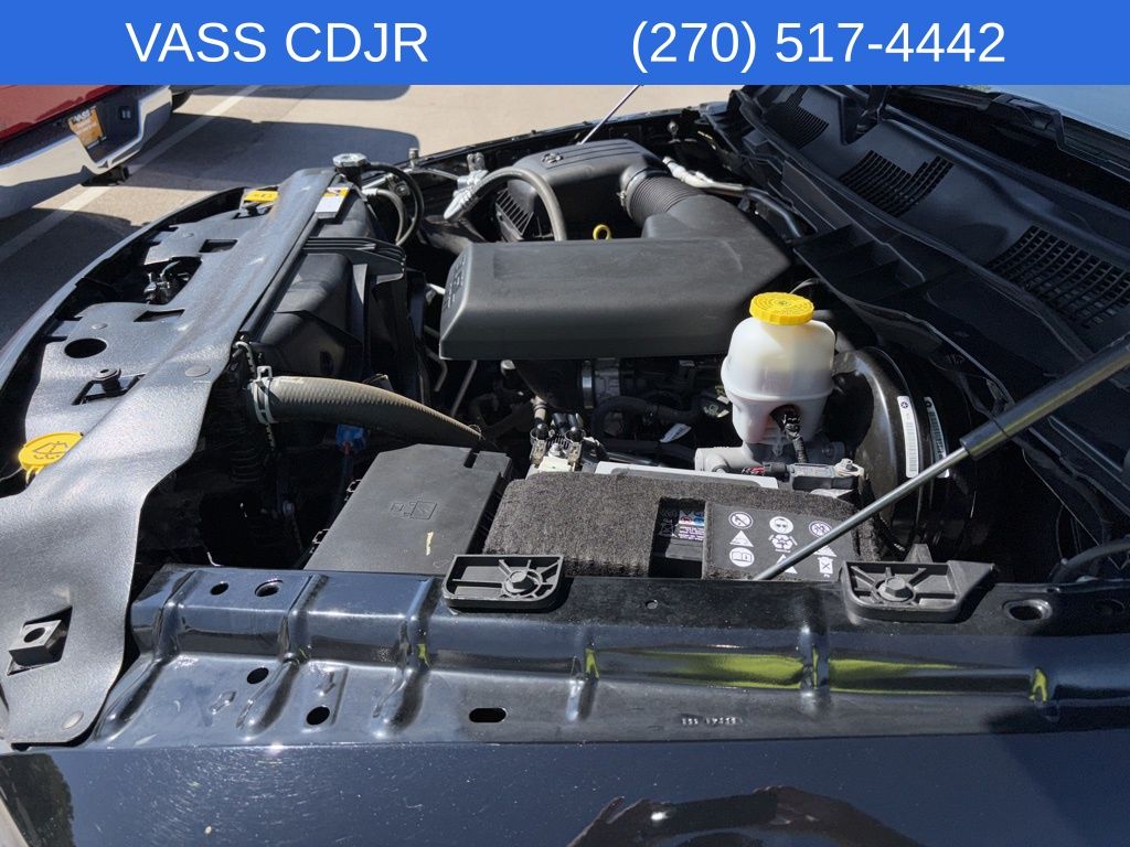 2023 Ram 1500 SLT photo 33