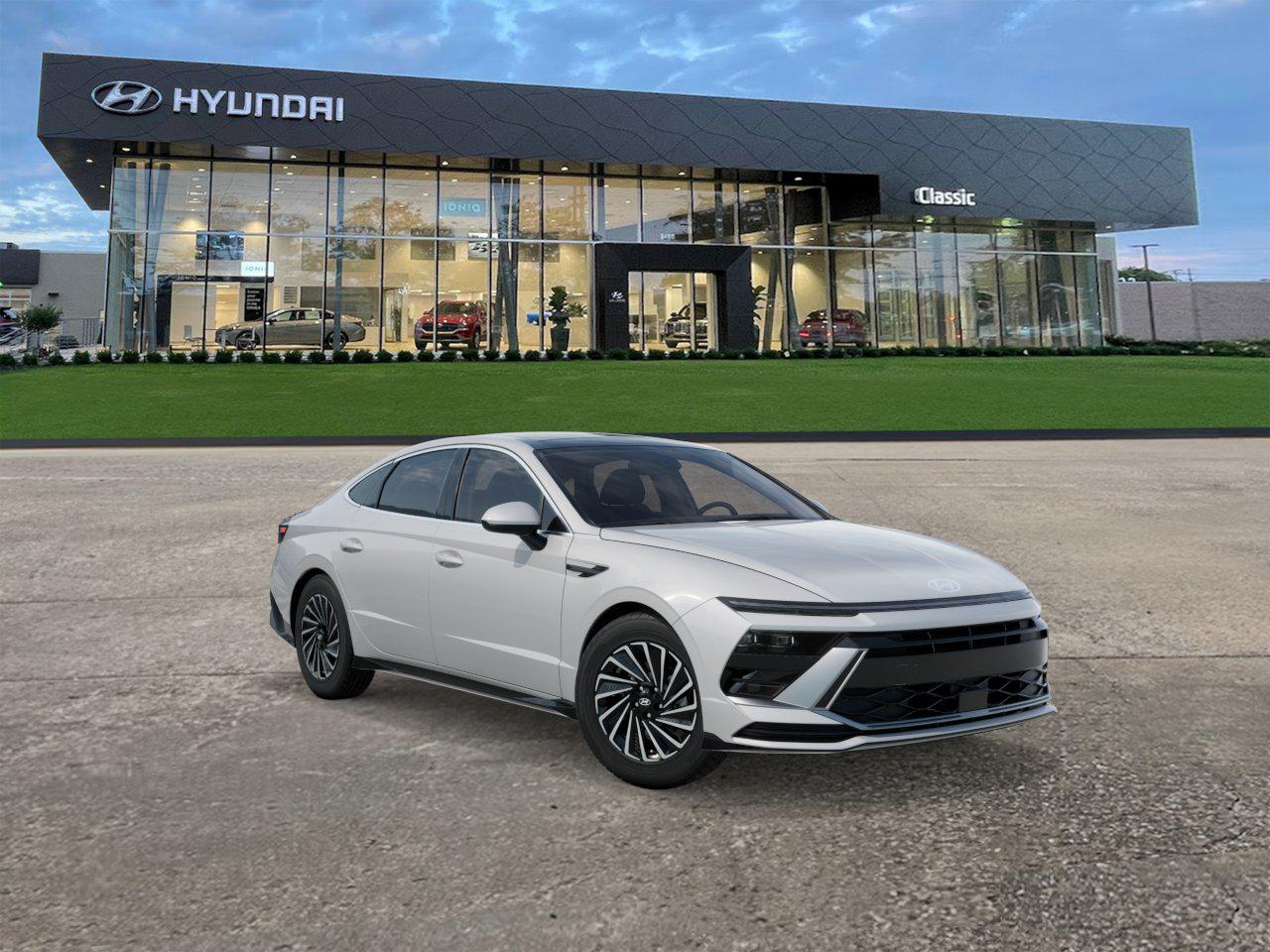 2026 Hyundai Sonata Hybrid photo 2