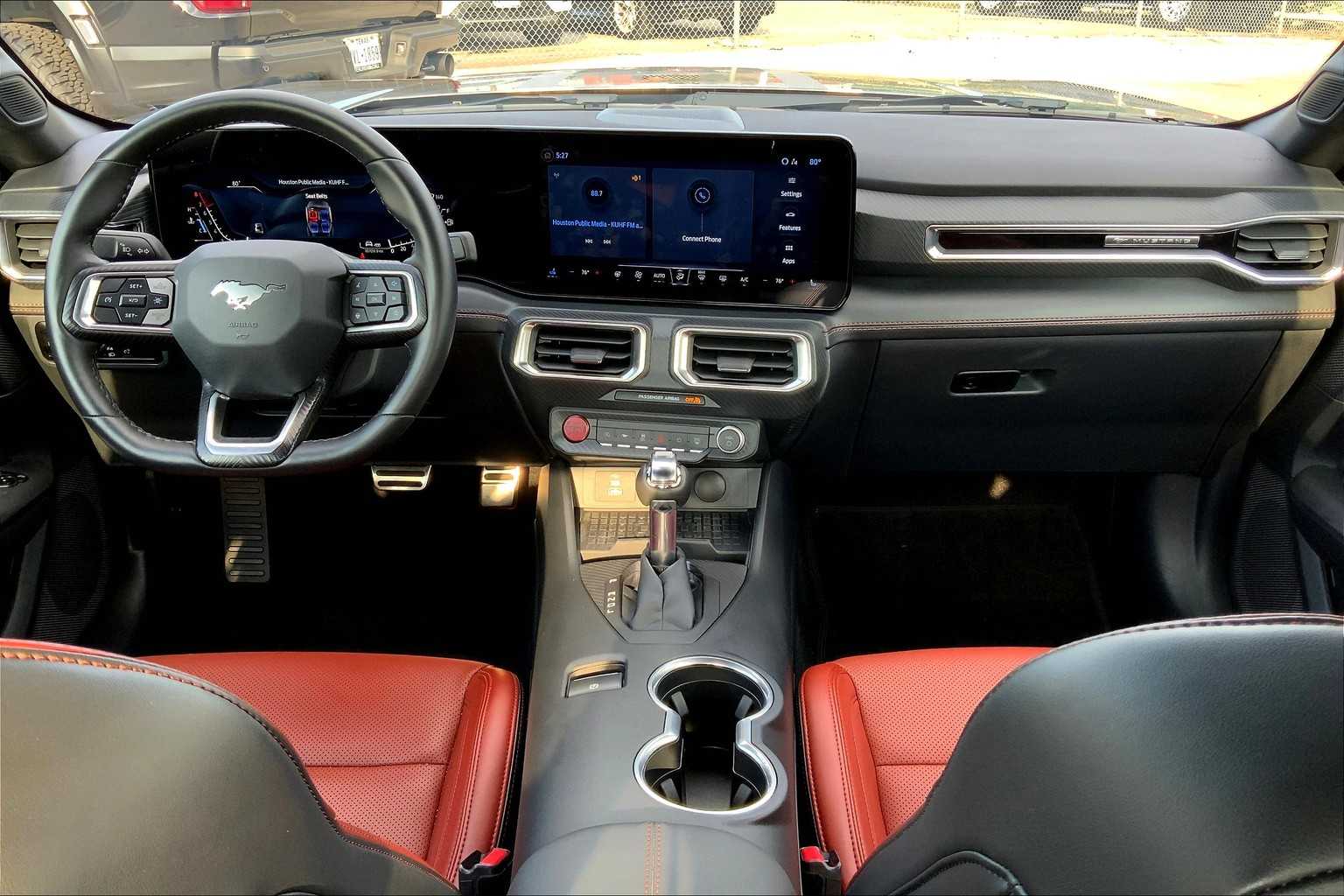 2024 Ford Mustang EcoBoost Premium photo 13