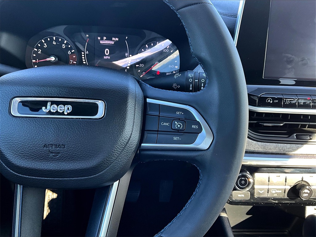 2022 Jeep Compass Latitude photo 23