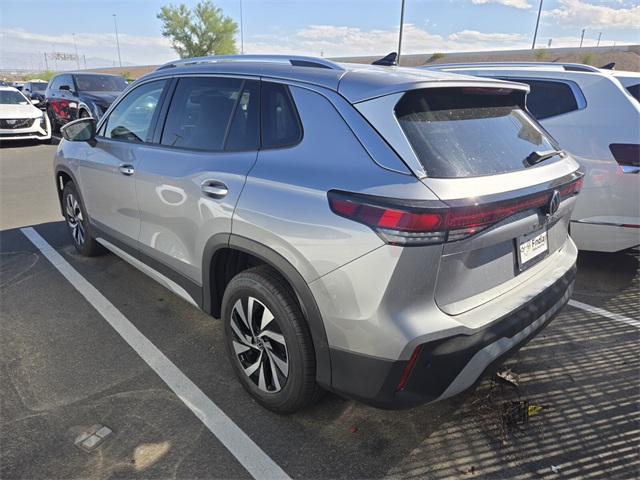 2025 Volkswagen Tiguan S photo 2
