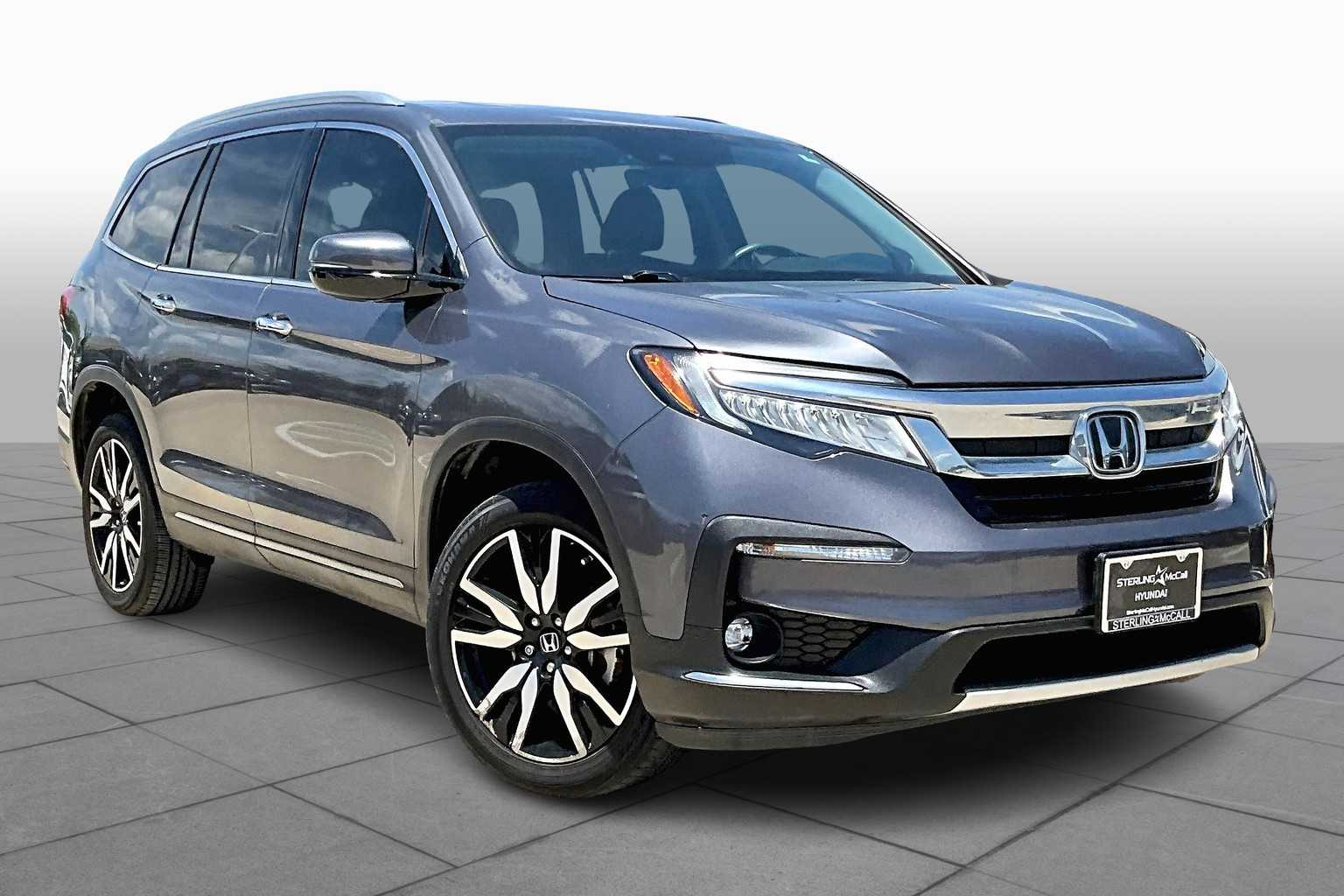 2022 Honda Pilot Touring photo 2