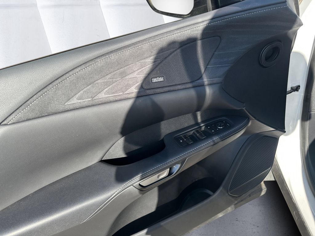 2024 Lexus RX 350 Luxury photo 11