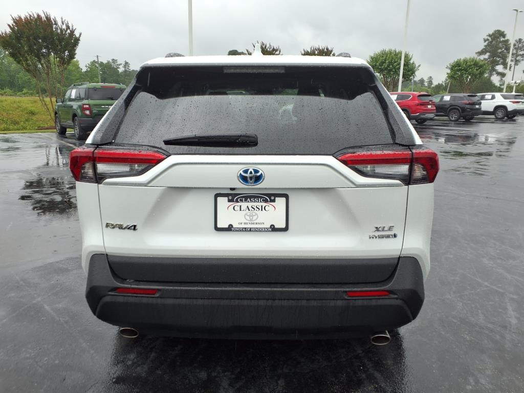 2024 Toyota RAV4 Hybrid XLE Premium photo 4