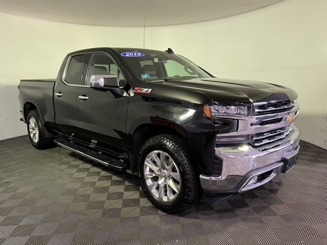 2019 Chevrolet Silverado 1500 LTZ photo 2