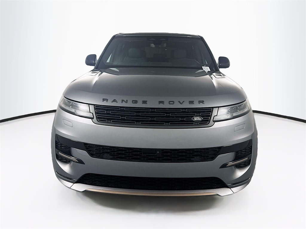 2025 Land Rover Range Rover Sport SE photo 2