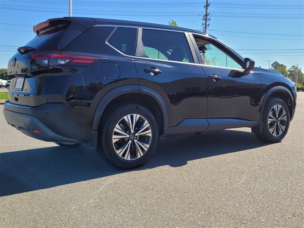2023 Nissan Rogue SV photo 3