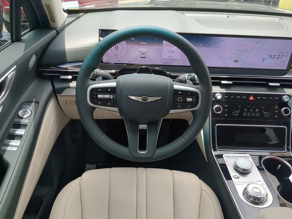 2025 Genesis GV80 2.5T Standard AWD photo 14
