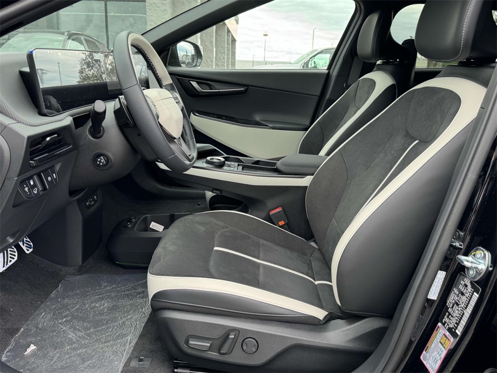 2025 Kia EV6 GT-Line photo 11