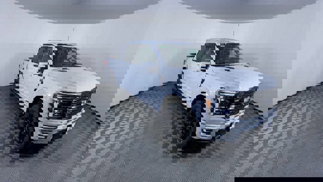 2025 Ford F-150 Platinum photo 2