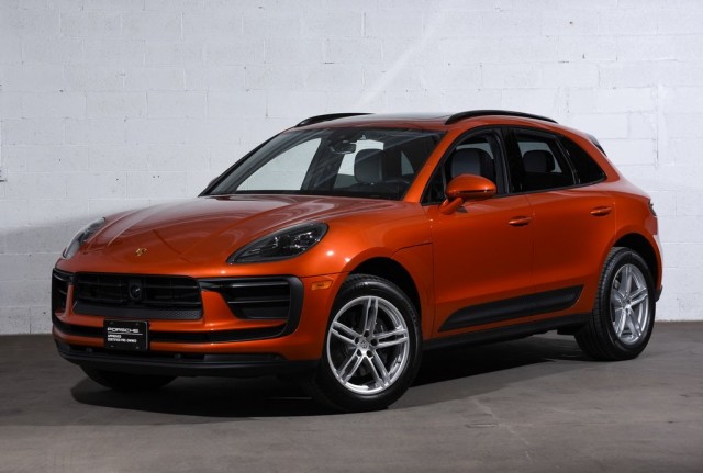 2024 Porsche Macan Base