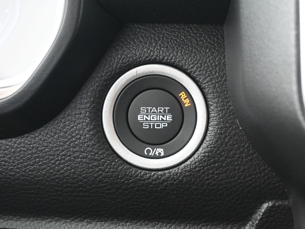 2025 Ram 1500 Big Horn Lone Star photo 2