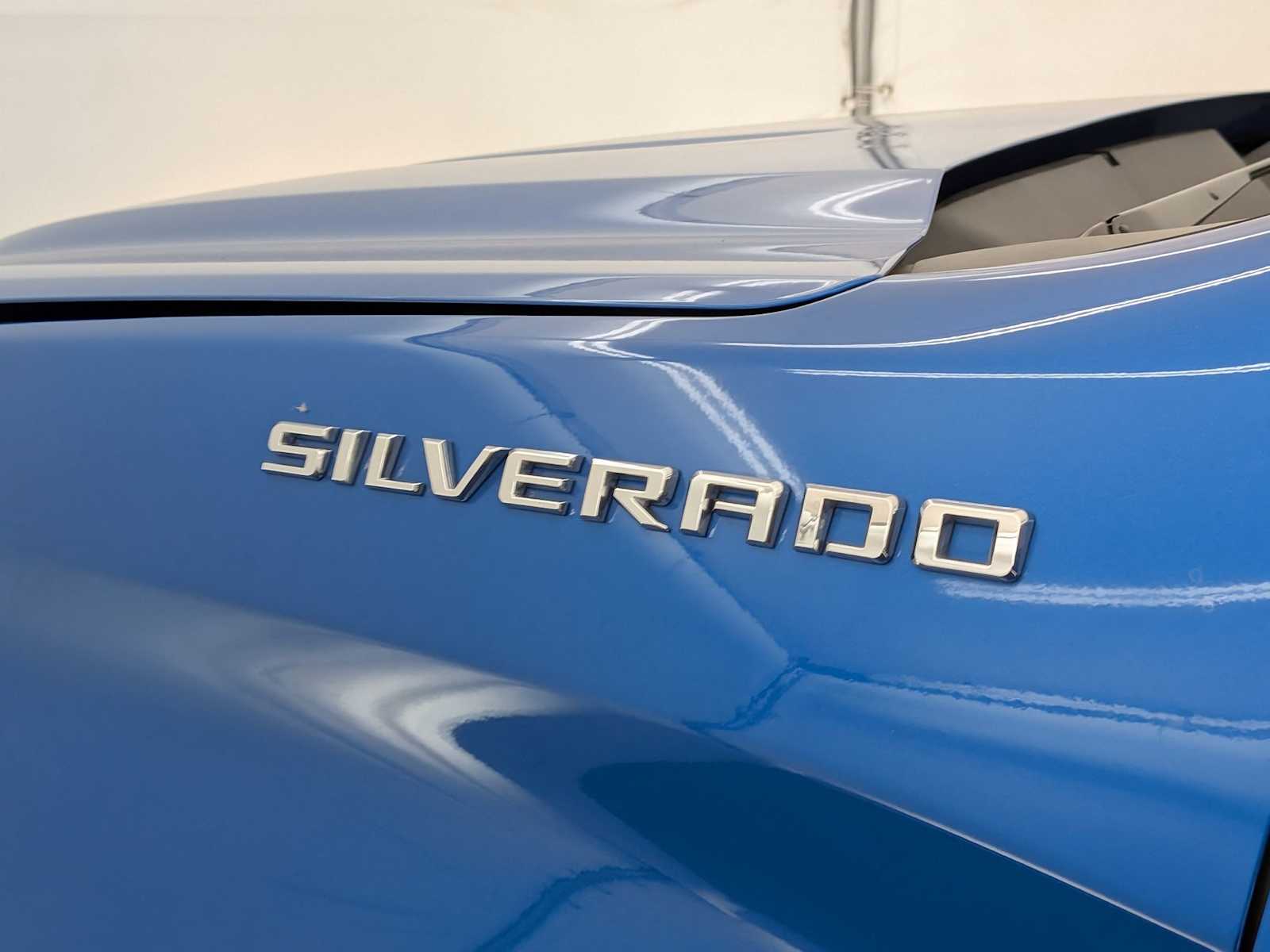 2022 Chevrolet Silverado 1500 Custom photo 10