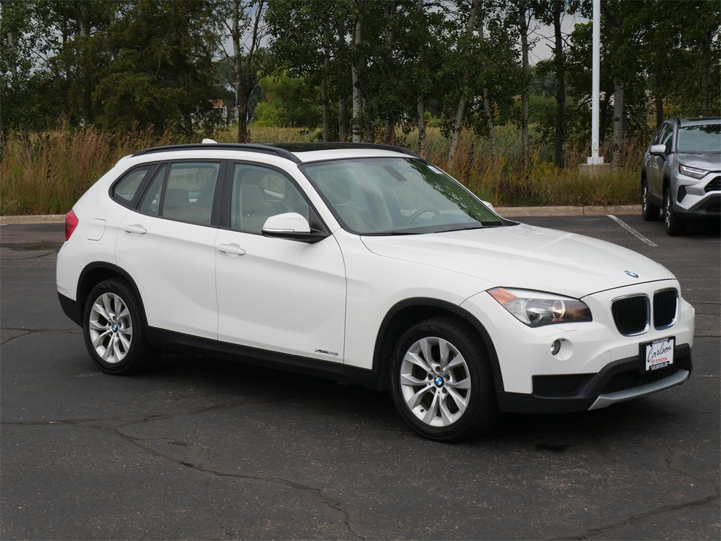 Used 2013 BMW X1 28i with VIN WBAVL1C58DVR87351 for sale in Minneapolis, Minnesota