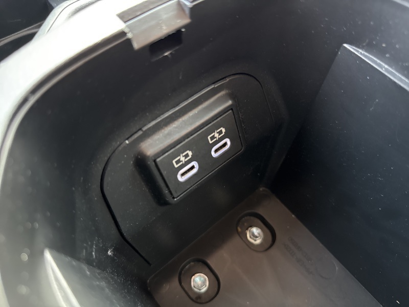 2023 Toyota RAV4 Hybrid XSE photo 31
