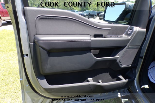 2025 Ford F-150 XLT photo 12