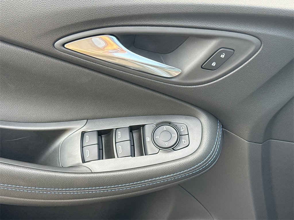 2026 Buick Encore GX Sport Touring photo 14