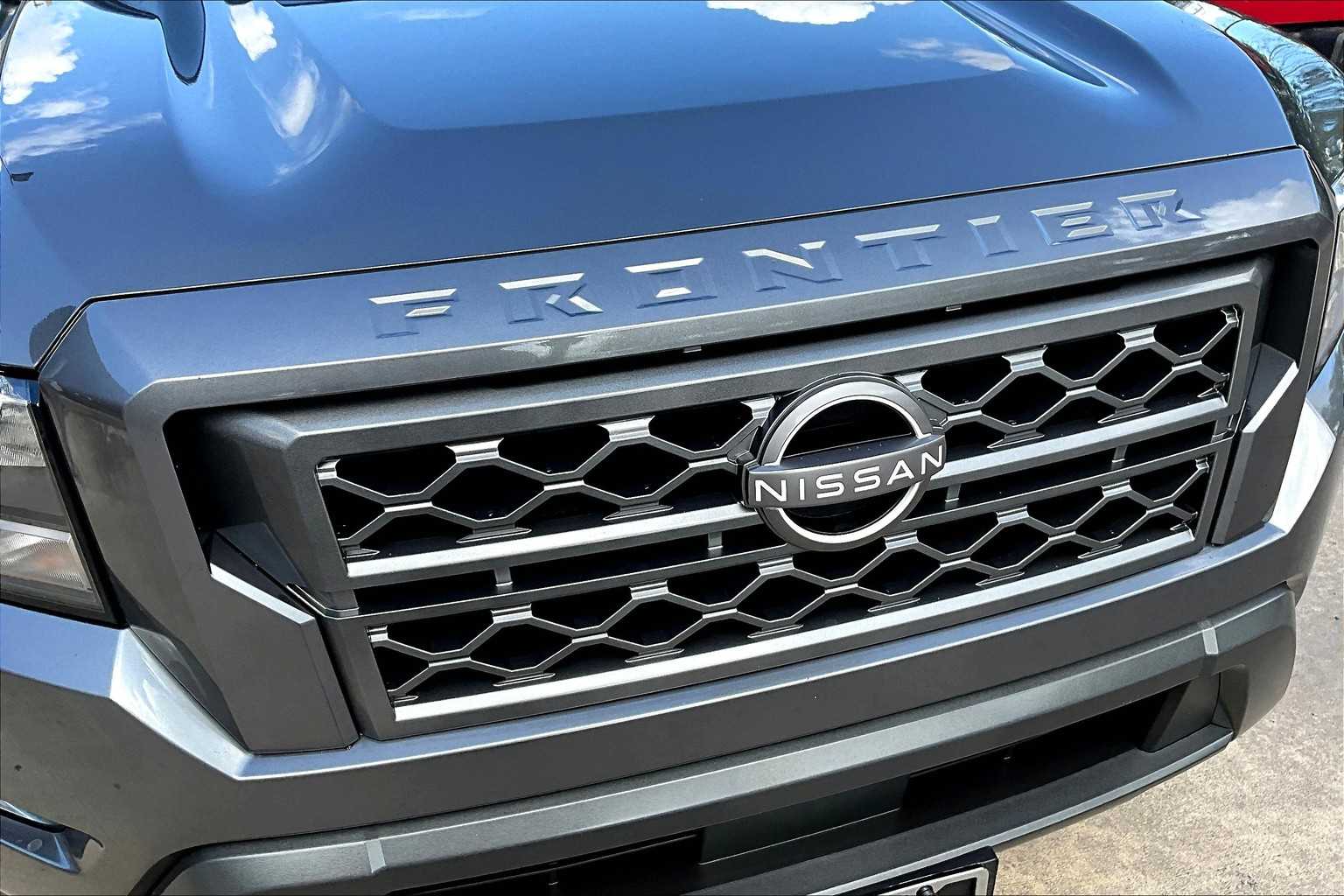 2024 Nissan Frontier SV photo 26