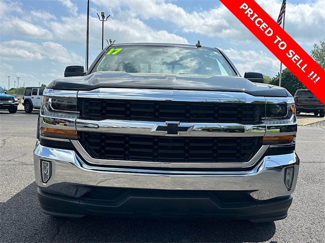 Used 2017 Chevrolet Silverado 1500 LT with VIN 1GCRCREC0HZ303132 for sale in New Carlisle, OH
