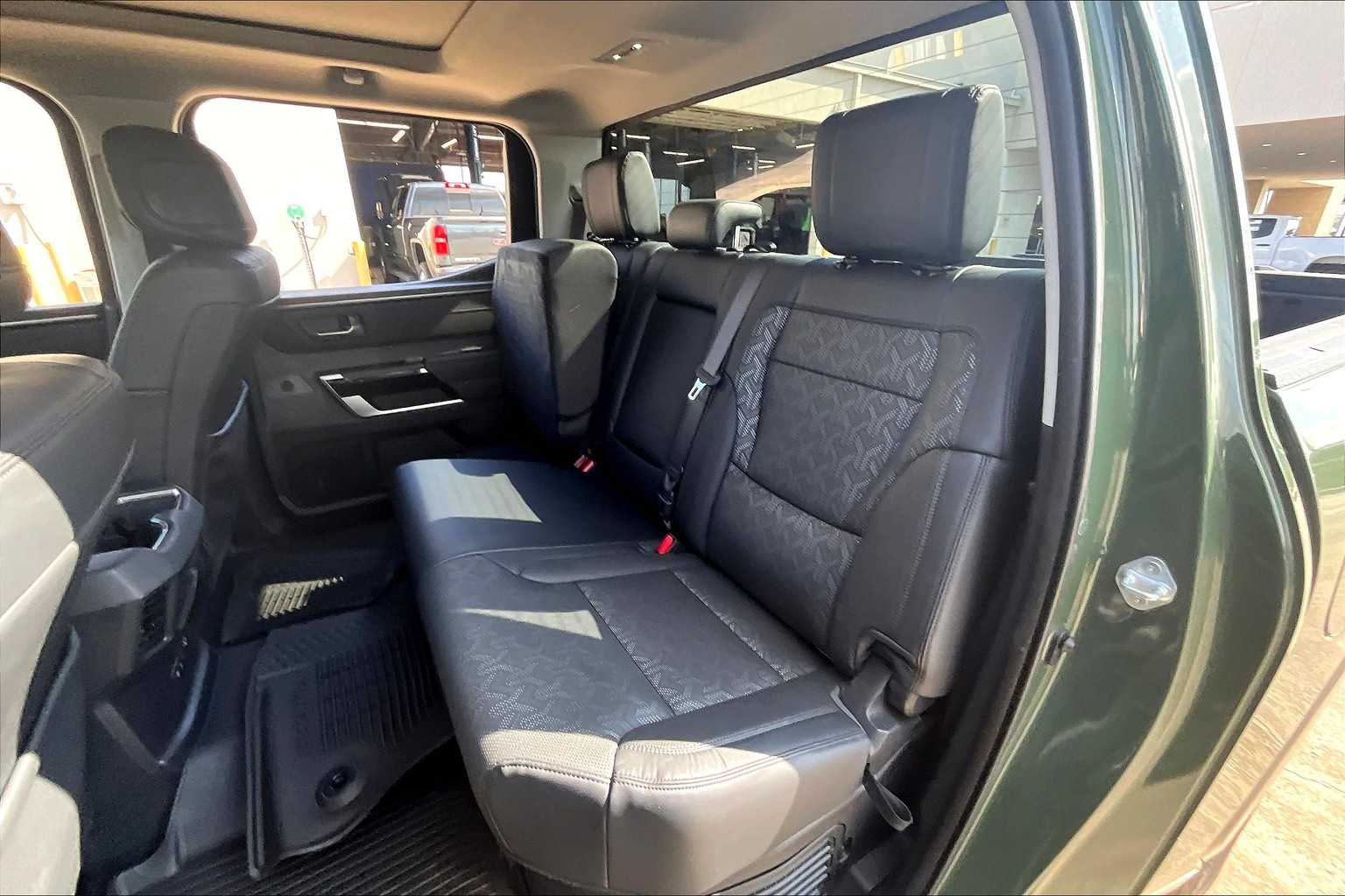 2023 Toyota Tundra Limited photo 19
