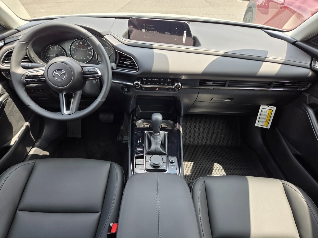 2025 Mazda CX-30 2.5 S Preferred photo 2