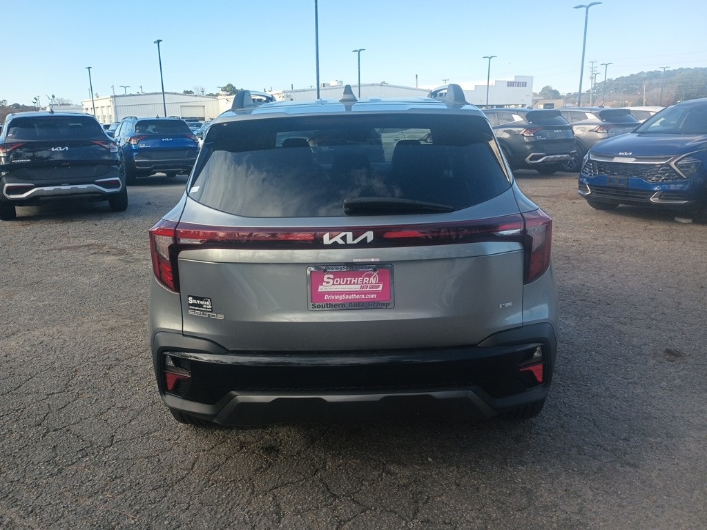 2024 Kia Seltos X-Line photo 4