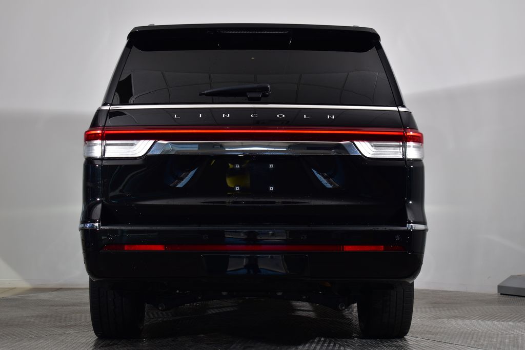 2024 Lincoln Navigator Premiere L