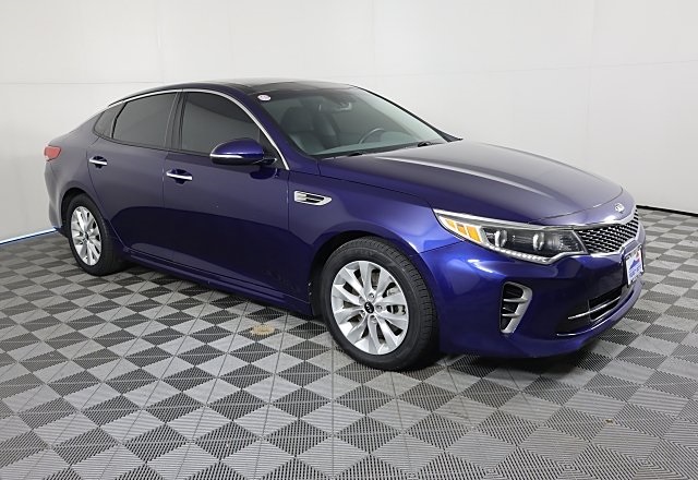 Used 2017 Kia Optima EX with VIN 5XXGU4L31HG134574 for sale in Salida, CO
