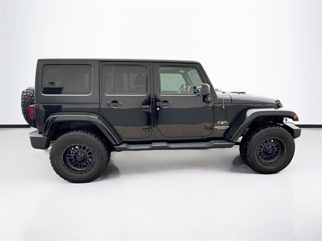 2017 Jeep Wrangler Unlimited Sahara Sport photo 4