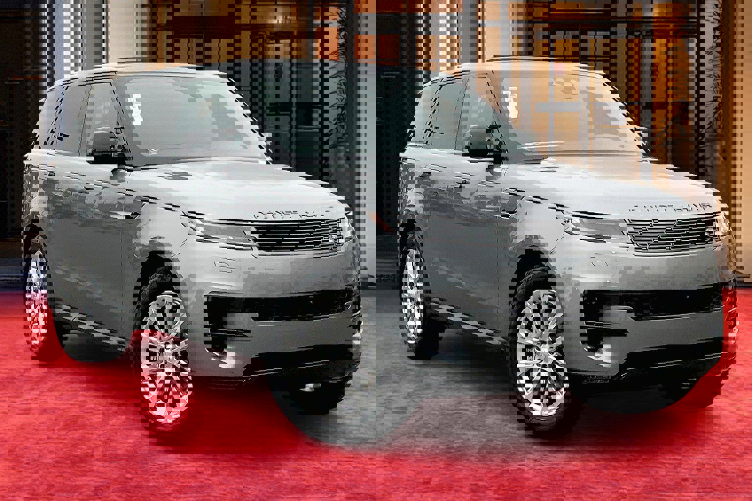 2025 Land Rover Range Rover Sport P360 S photo 2