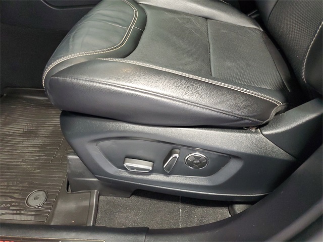 2020 Ford Explorer ST photo 10