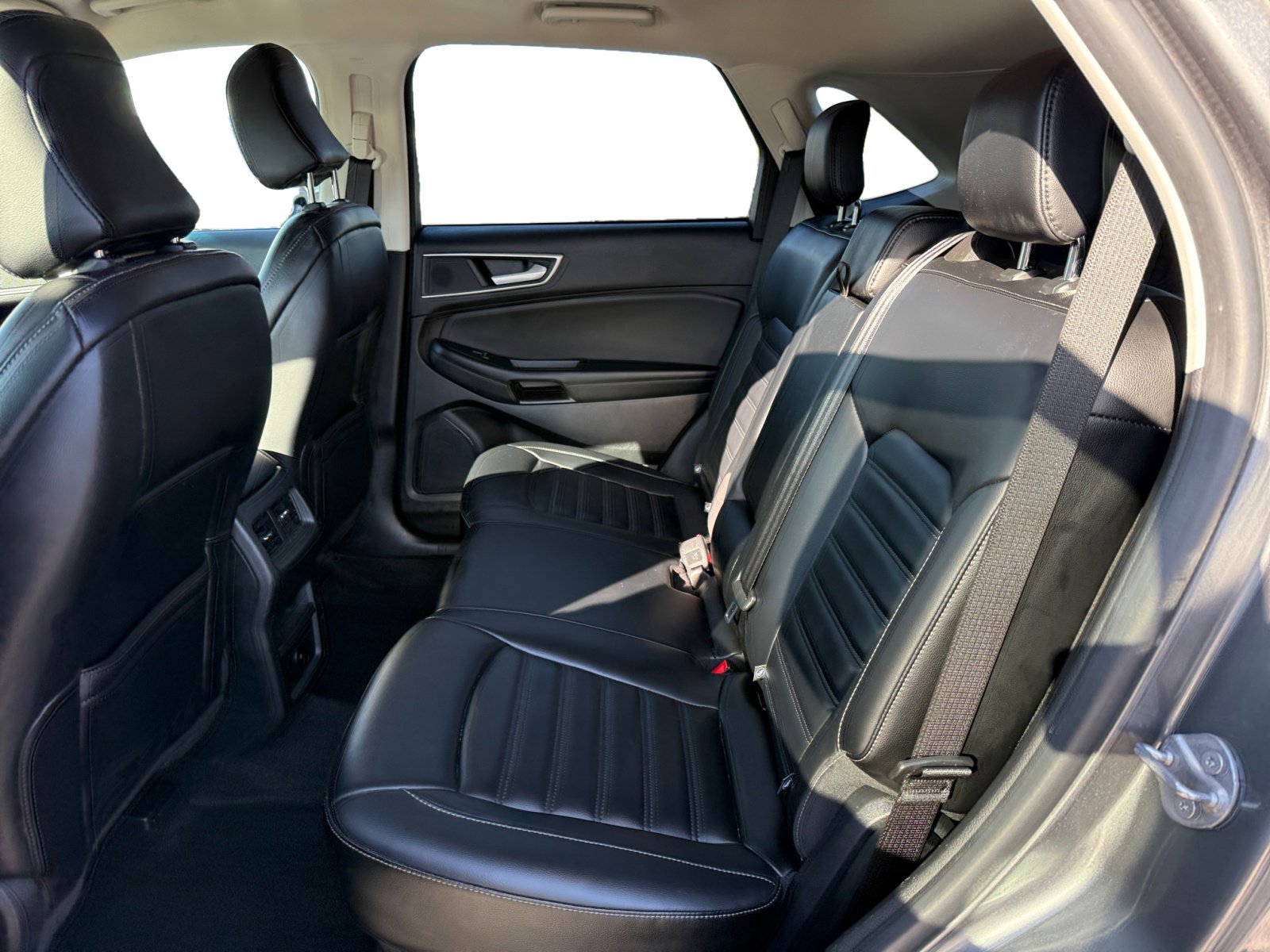 2024 Ford Edge SEL photo 16