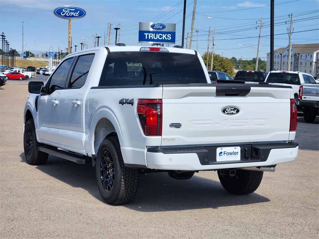 2025 Ford F-150 XLT photo 2