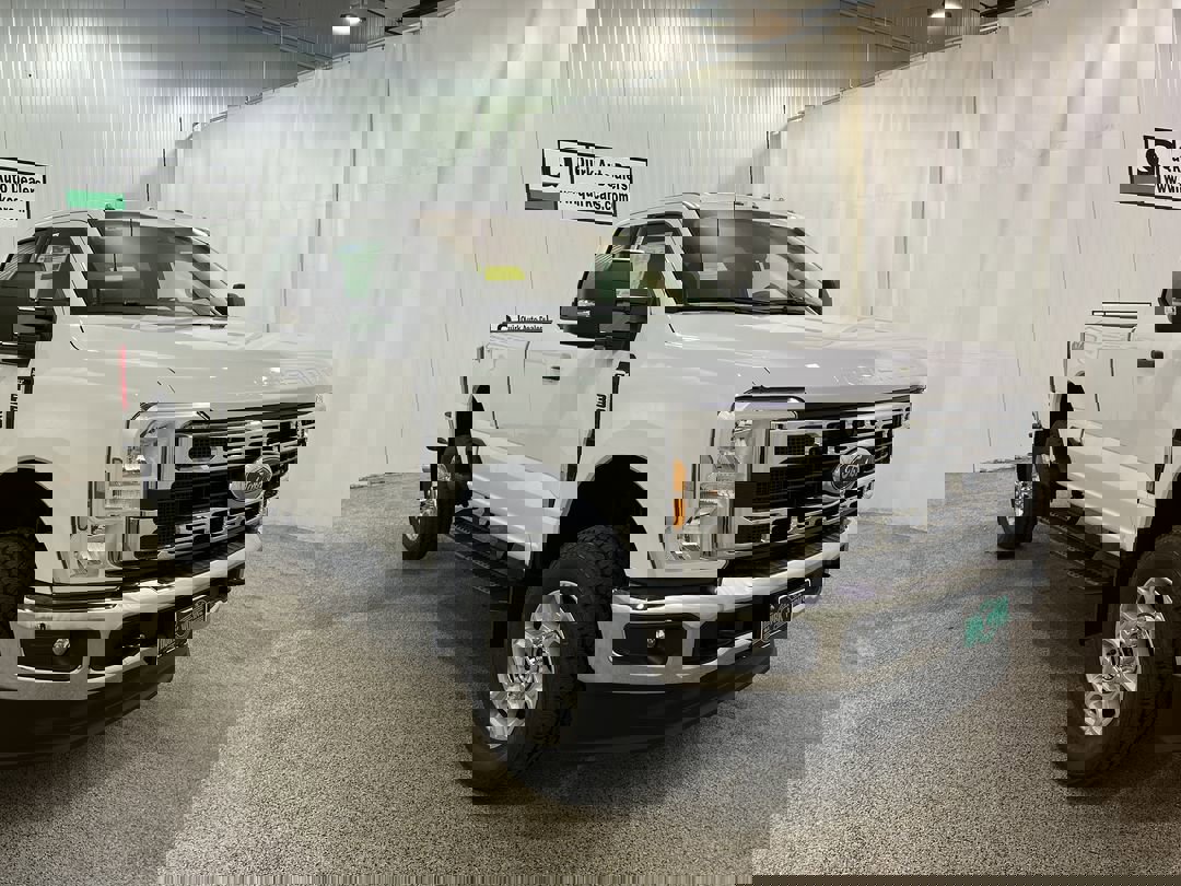 2026 Ford F-350 Super Duty XLT's photo