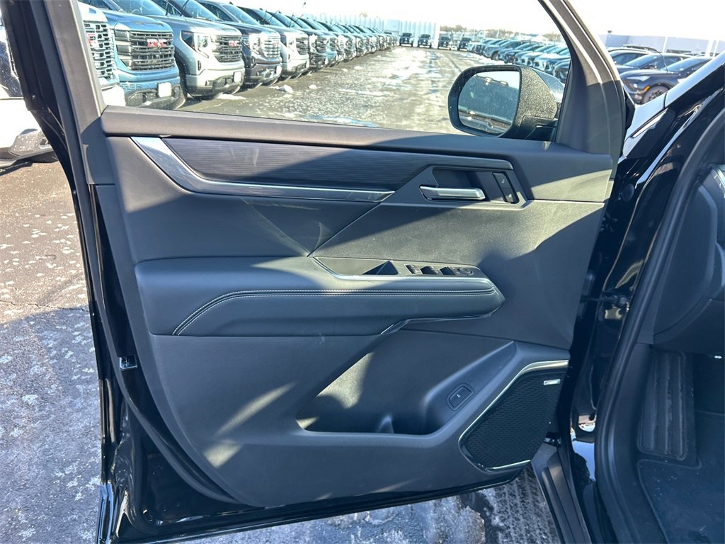 2026 GMC ACADIA - Image 14