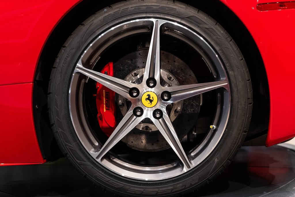 2015 Ferrari 458 Italia Base photo 11