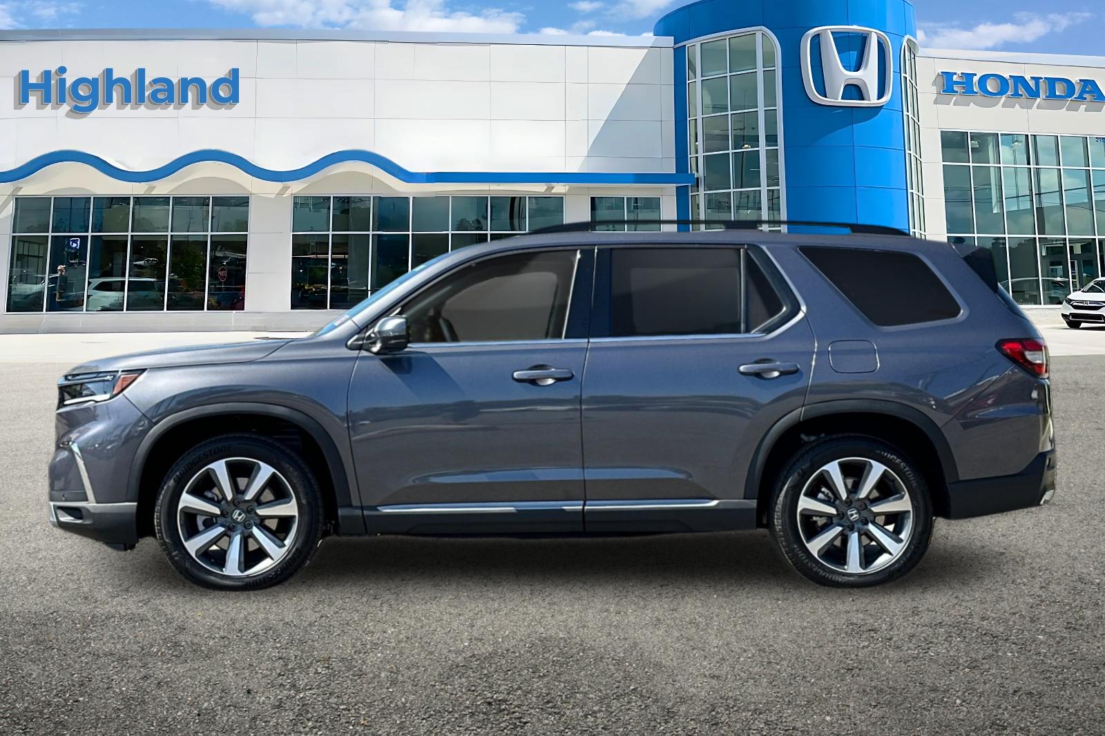 2025 Honda Pilot Elite photo 2