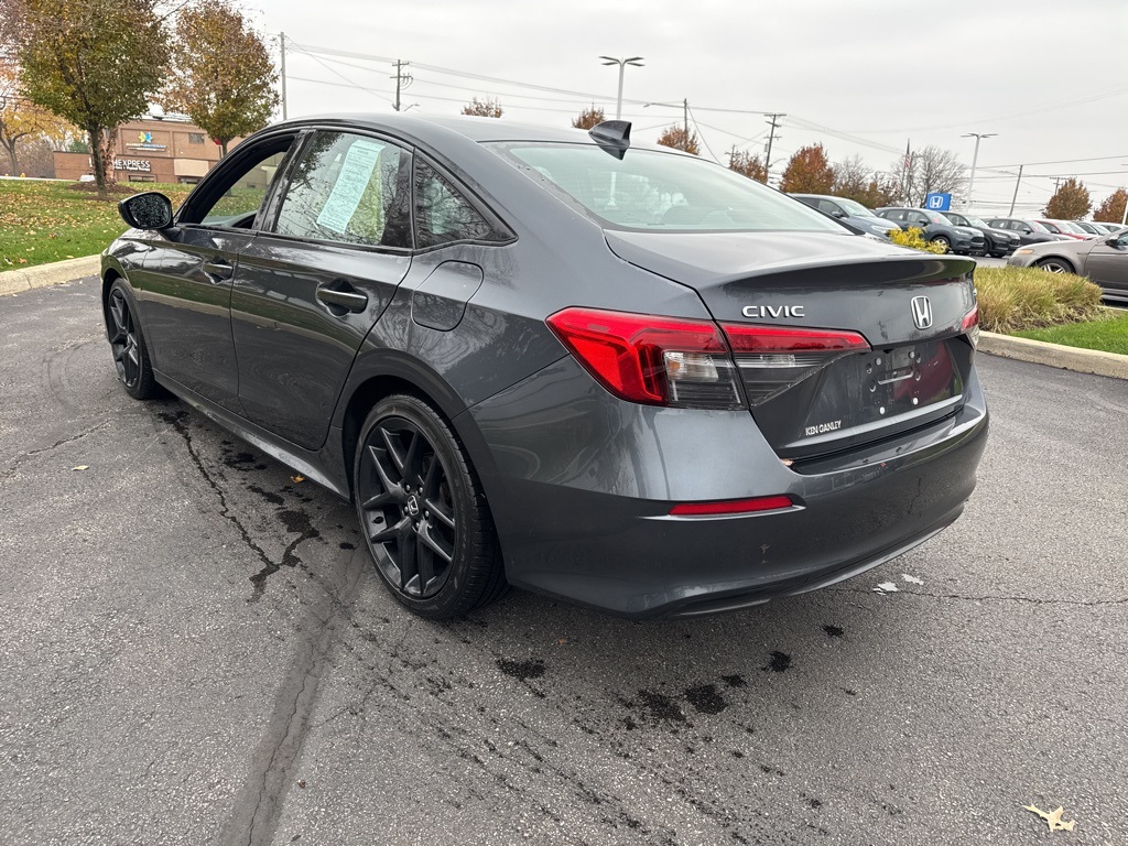 2022 Honda Civic Sport photo 4