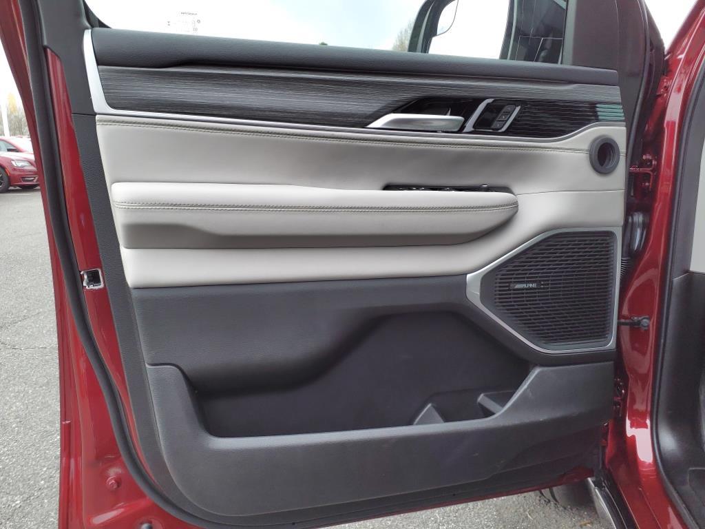 2024 Jeep Wagoneer Series II photo 6