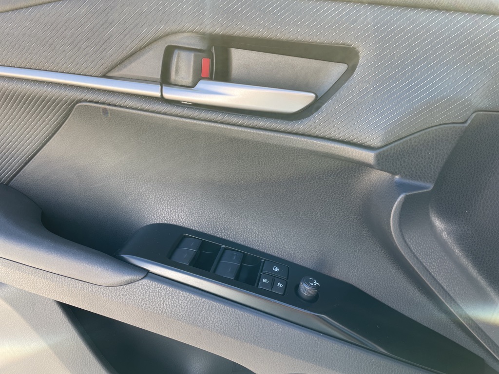 2026 Toyota Camry photo 7