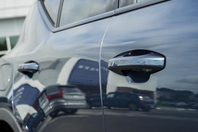 2026 Volvo XC40 AWD photo 14