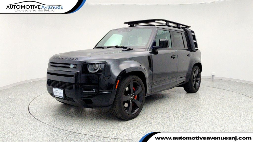 2023 Land Rover Defender X's photo