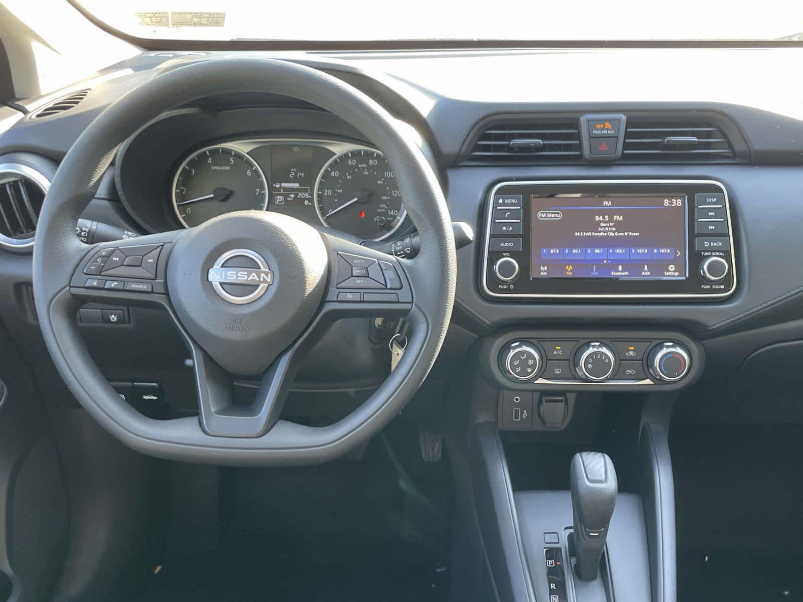 2025 Nissan Versa S photo 16