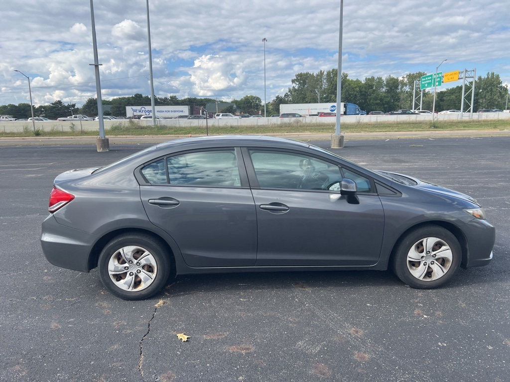 2013 Honda Civic LX photo 4