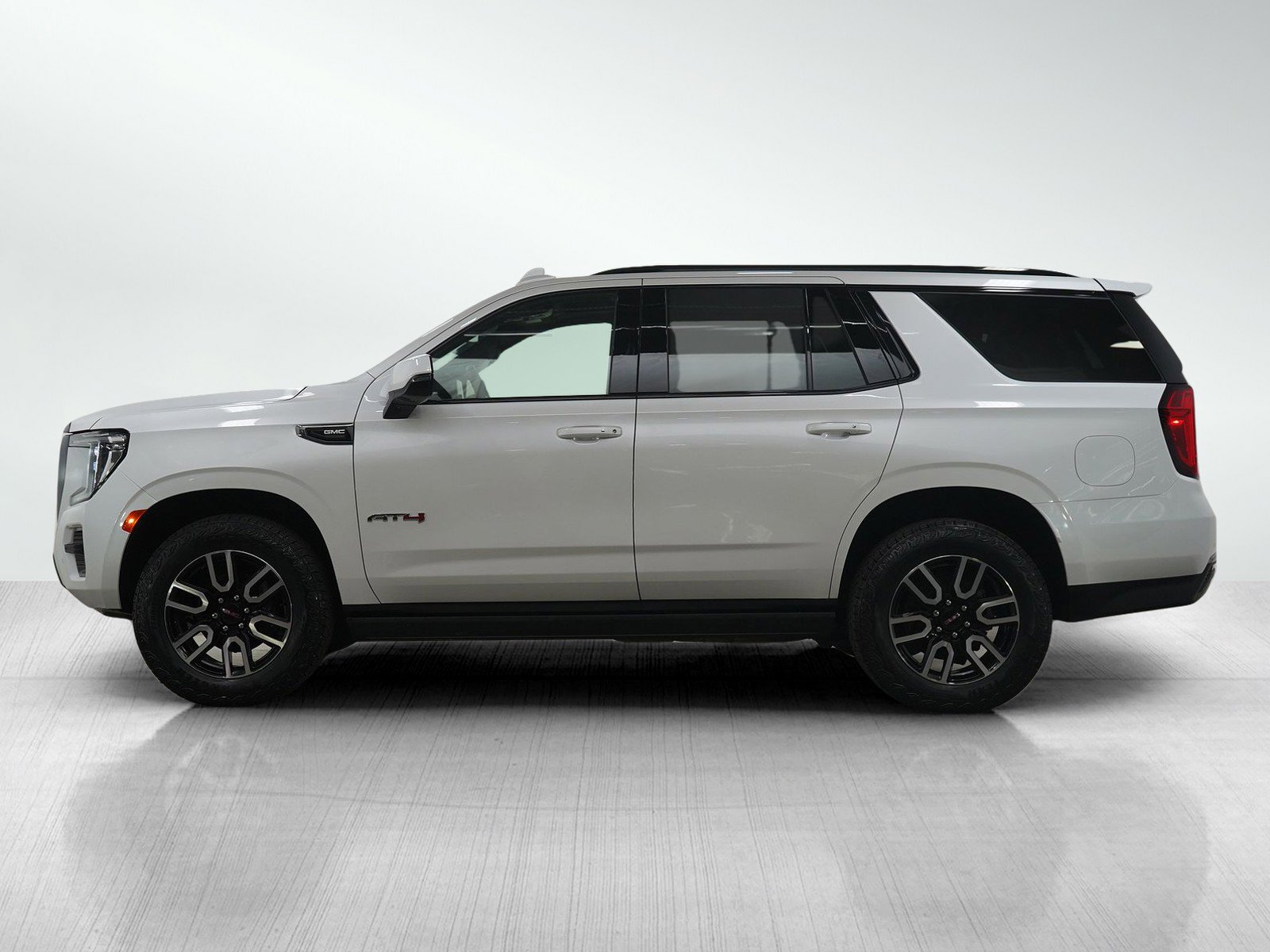 Used 2023 GMC Yukon AT4 with VIN 1GKS2CKD6PR213713 for sale in Bloomington, Minnesota