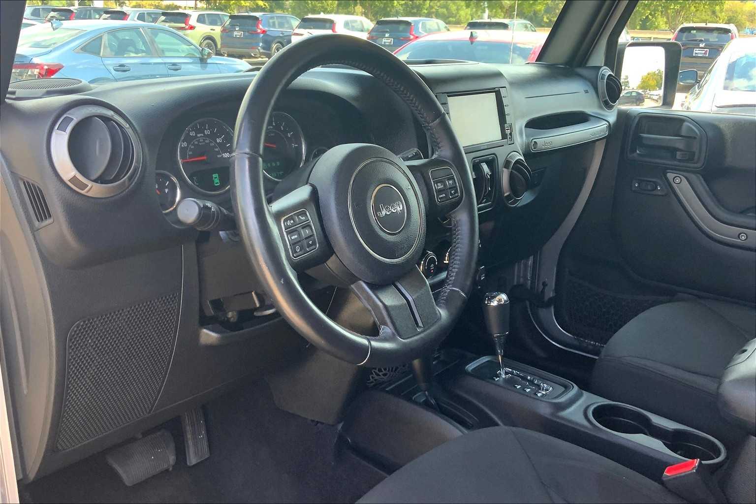 2016 Jeep Wrangler Unlimited Sport photo 16